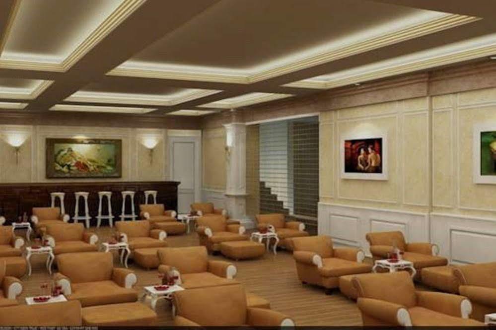 Boss Group - Regal Khách sạn
