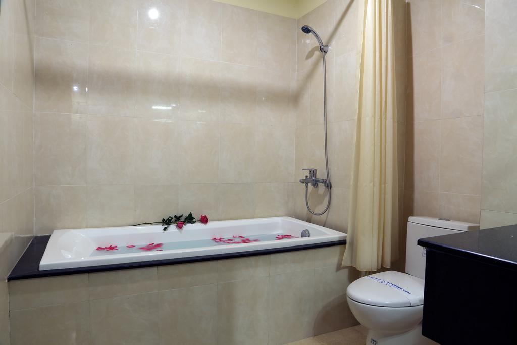 Boss Group - Regal Hotel