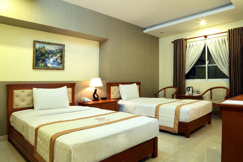 Hotel Boss Group - Regal